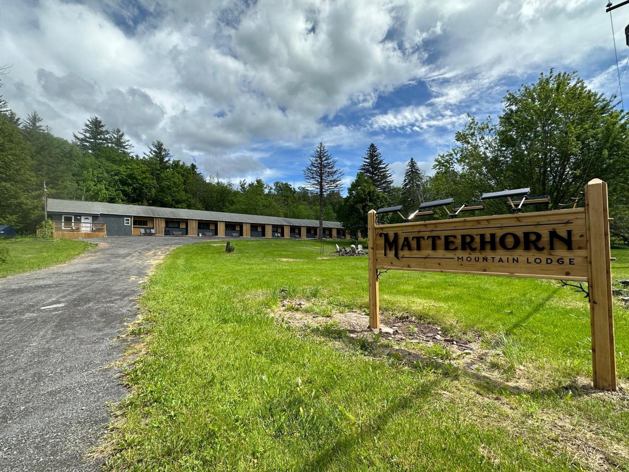 Matterhorns Hunter Lodge Exterior photo