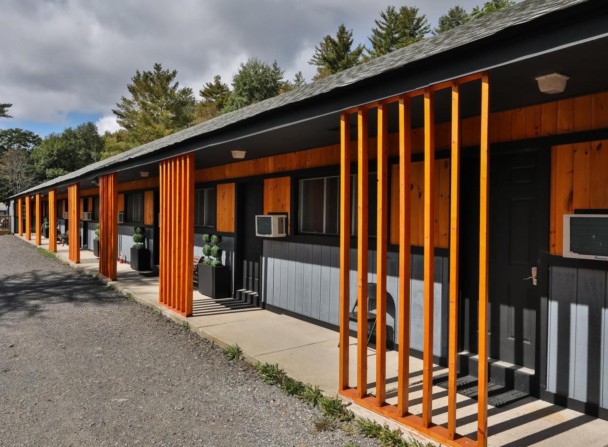 Matterhorns Hunter Lodge Exterior photo